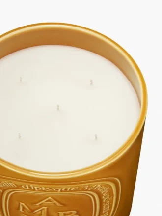 Ambre (amber) – very large candle