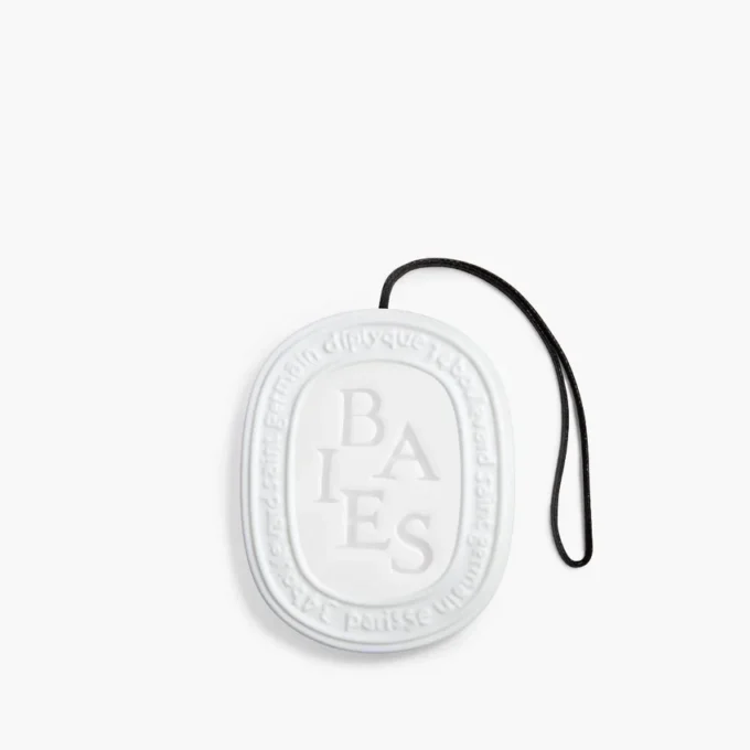 Baies (berries) – wax oval