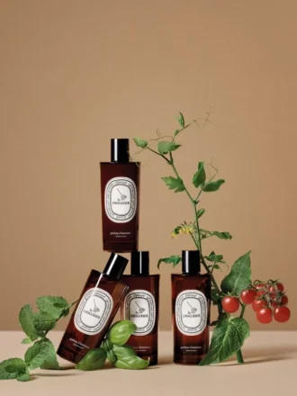 la droguerie odor removing room spray with basil 2 330x440 - La droguerie - odor removing room spray with basil